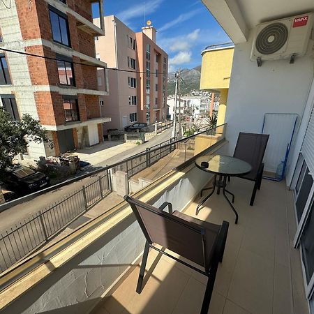 Harasta Lux Apartment Bar Exterior photo