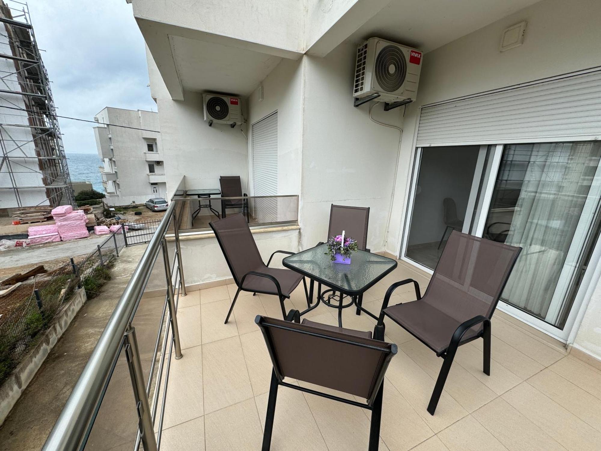 Harasta Lux Apartment Bar Exterior photo
