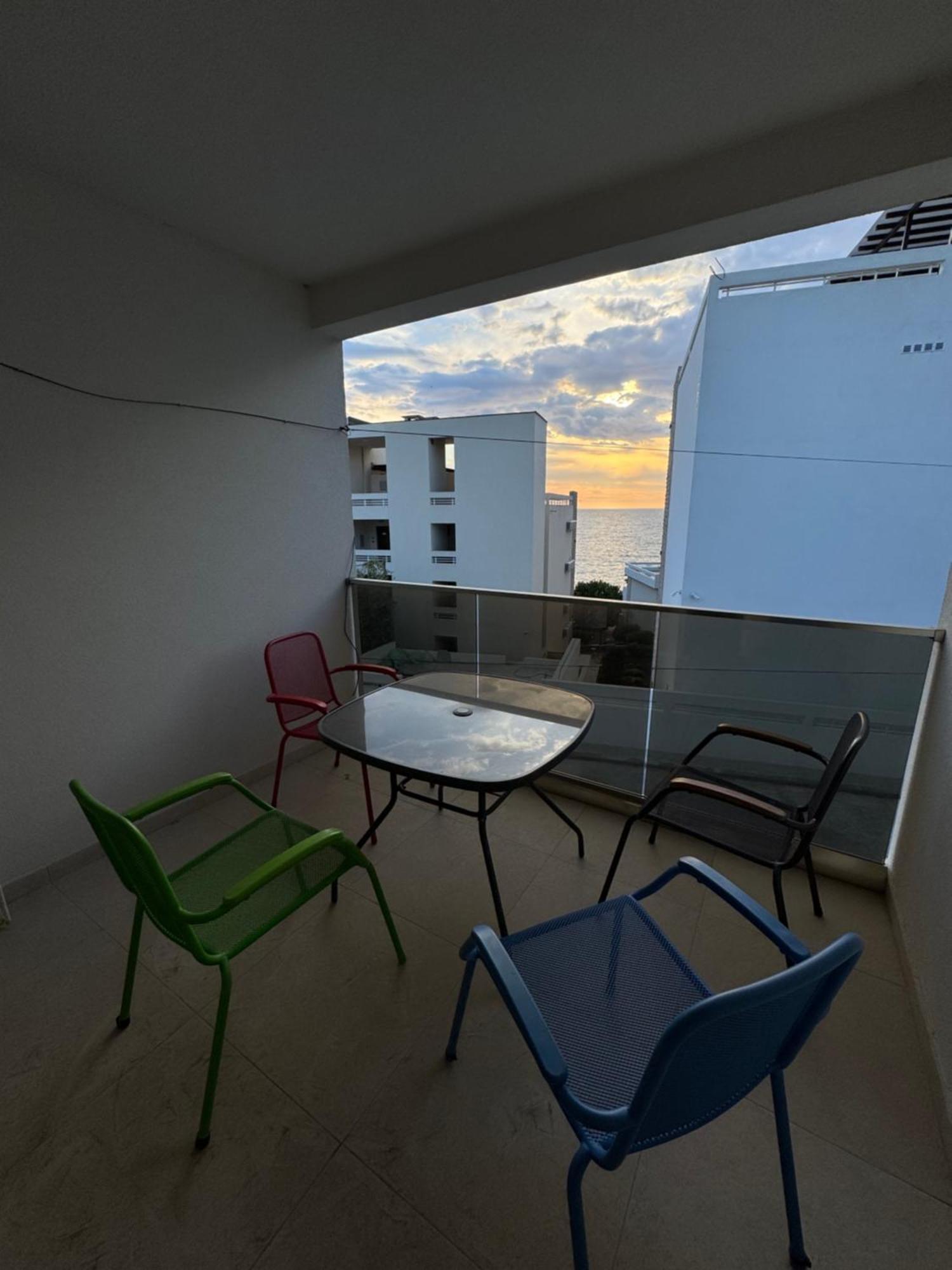 Harasta Lux Apartment Bar Exterior photo