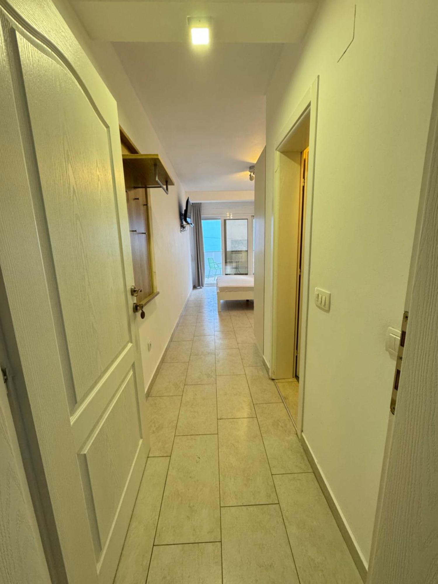 Harasta Lux Apartment Bar Exterior photo