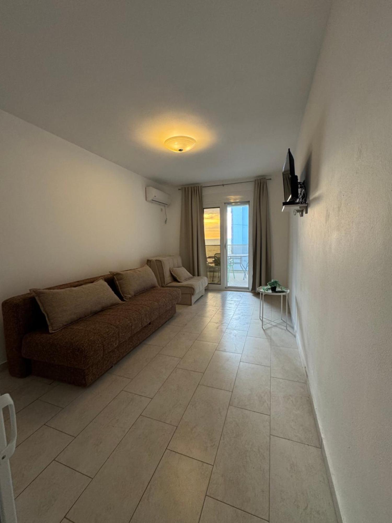 Harasta Lux Apartment Bar Exterior photo