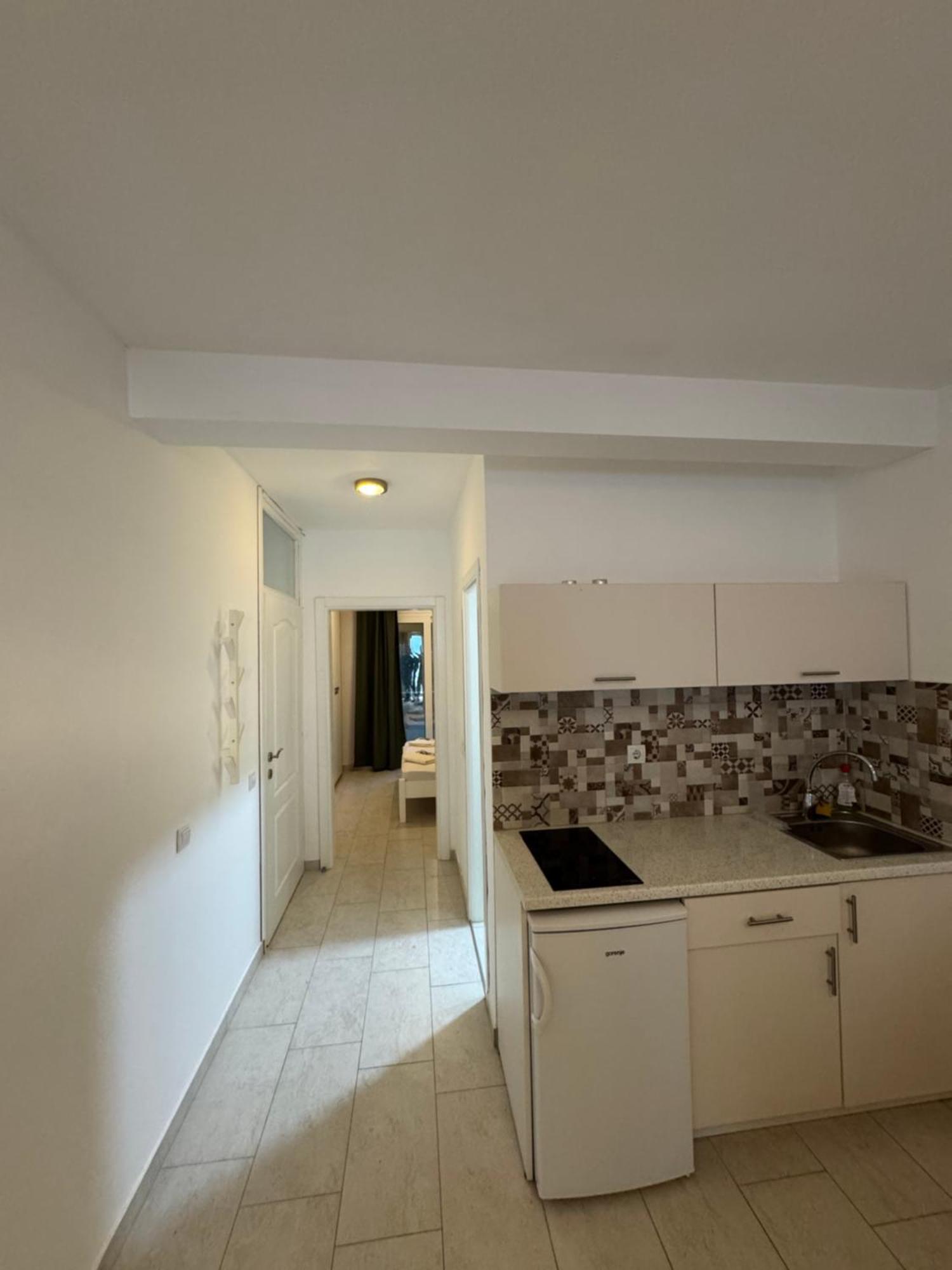 Harasta Lux Apartment Bar Exterior photo
