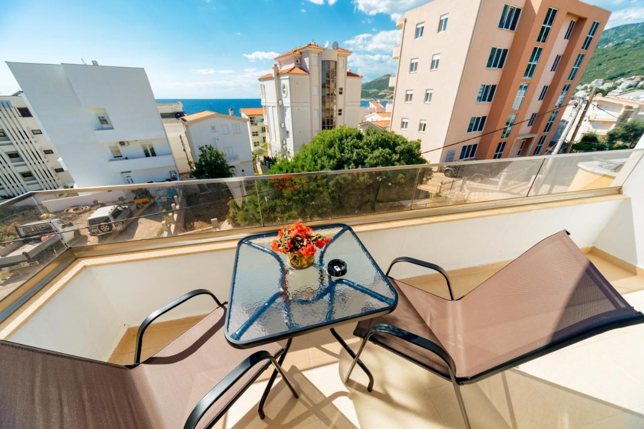 Harasta Lux Apartment Bar Exterior photo