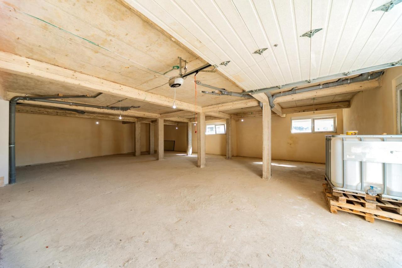 Harasta Lux Apartment Bar Exterior photo